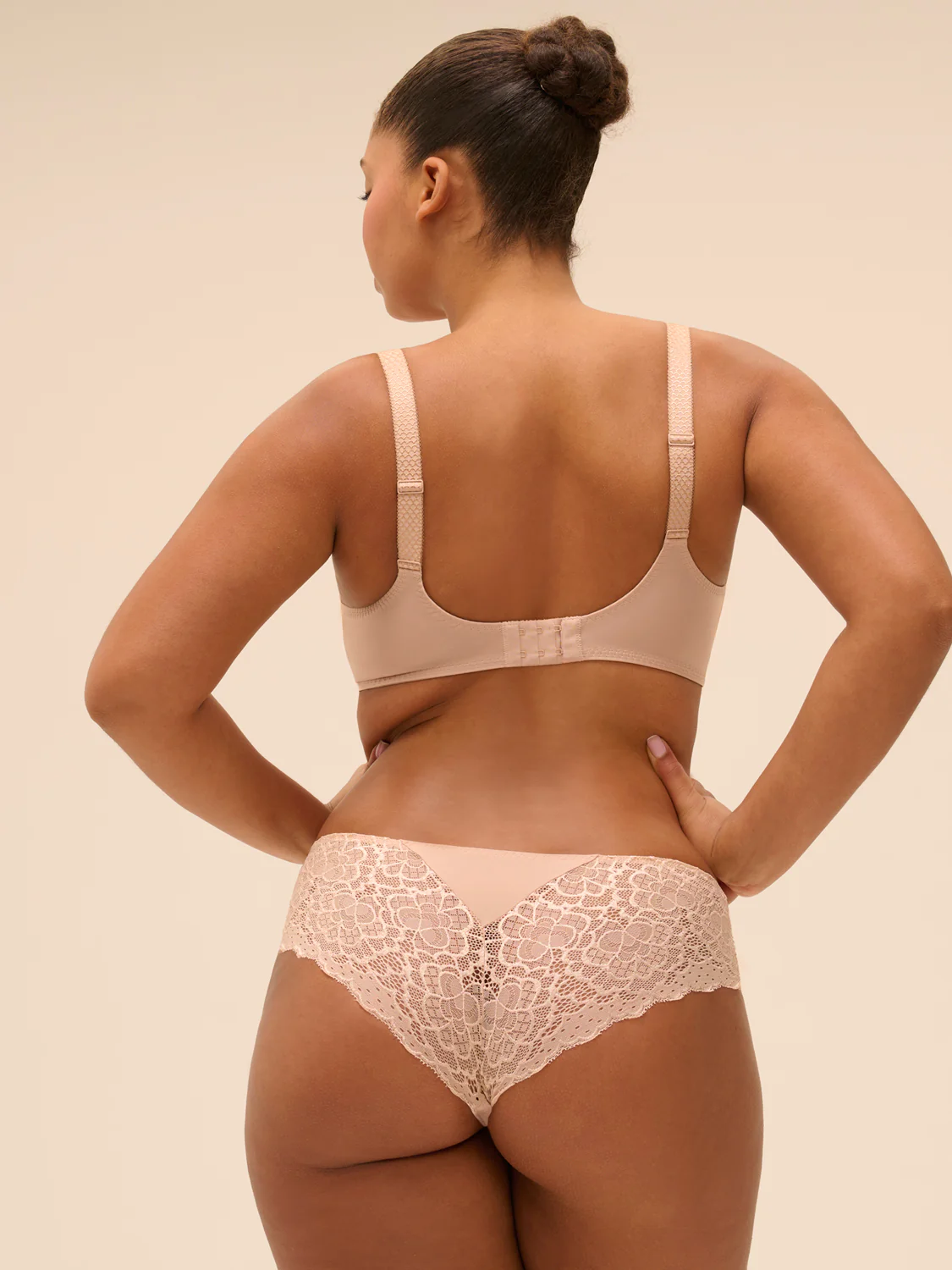 Caresse Wireless Triangle - Peau Rose - Image 5